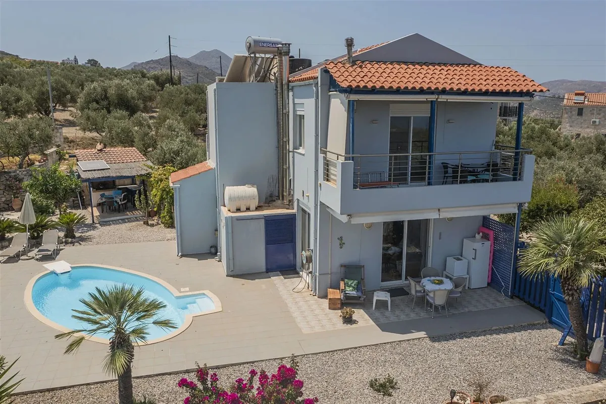 Prodej rodinného domu 105 m², pozemek 931 m²